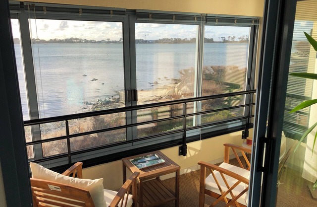 Roscoff, breathtaking sea view with direct access to the beach