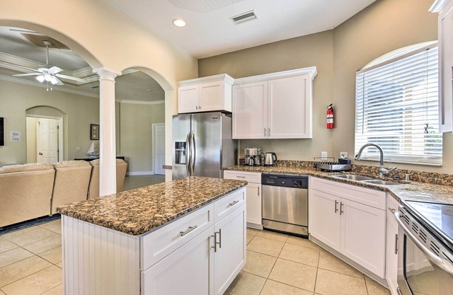 Rotonda West Home w/Heated Pool, 5 Mi to Beach!