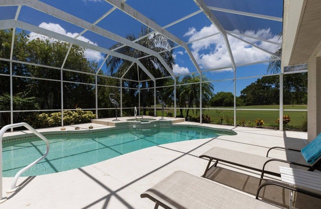 Rotunda Golf Course, Private Pool/Spa 10 miles to Gulf Beaches