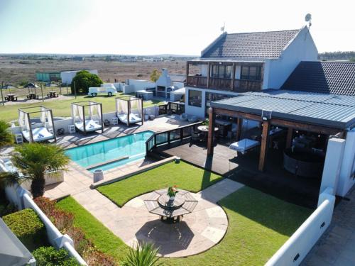 Rox and Sea Country Lodge