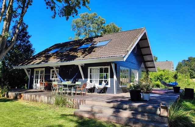 Ruim Vakantiehuis met Grote Tuin in Vinkeveen. 10min van Amsterdam