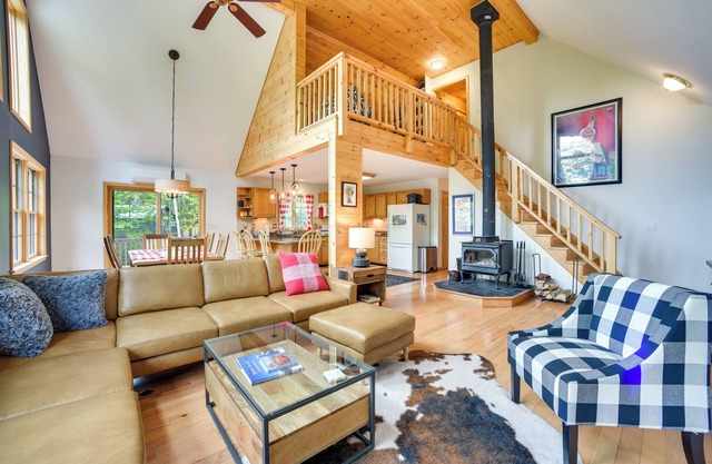 Rustic North Creek Getaway ~ 4 Mi to Gore Mtn!