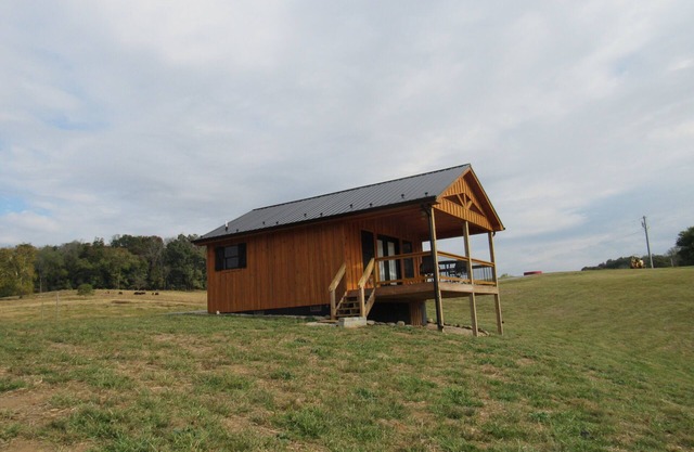Ruth's Retreat on South Holston River