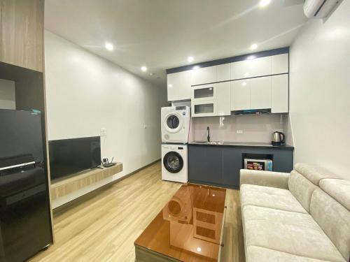 S401, West Lake New Furnished Apartment, Balcony