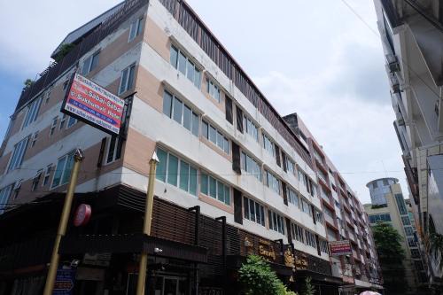 Sabai Sabai@Sukhumvit Hotel