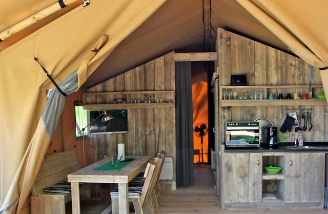 Safari tent I - safari tent on the beach