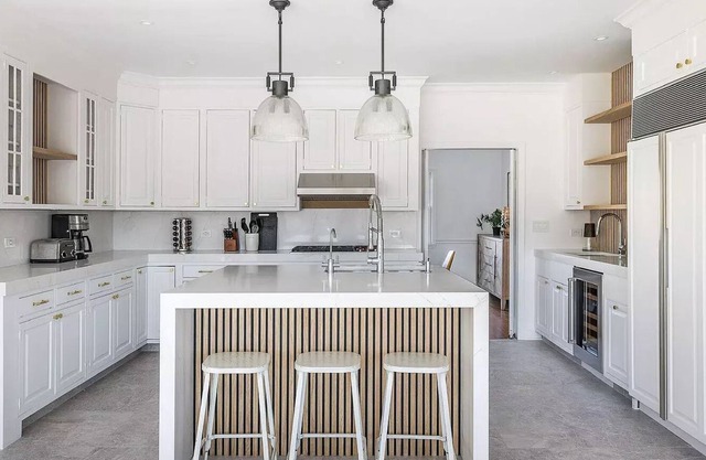Sagaponack Estate, South of Hway, Pool+Spa+Tennis—AUG-LD 2024 still AVAILABLE!