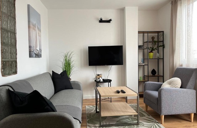 Sailboat Apartment