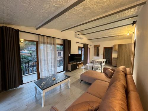 Sajmir Suites