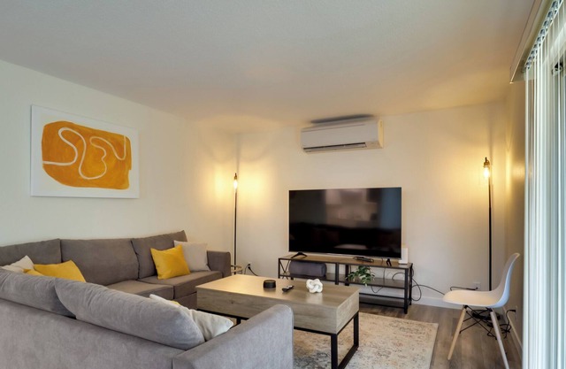 Salem Vacation Rental w/Yard ~ 3 Mi to Downtown