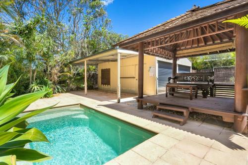 Salt and Serenity - Lux Home With Heated Pool