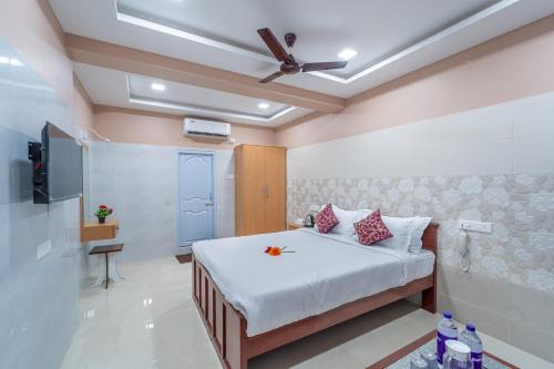 Sam Residency