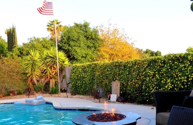 San Pasqual's Secluded Suite