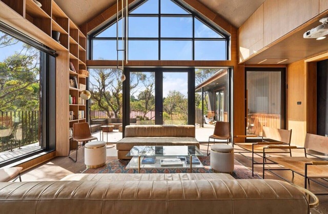 Sandbox House - Luxury Architectural Retreat