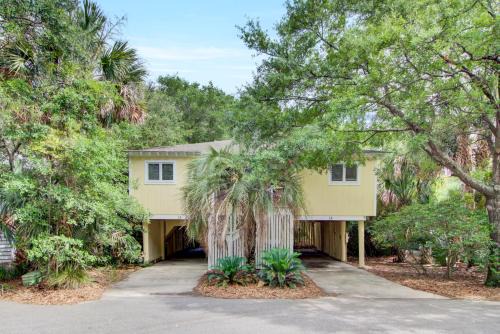 Sandpiper Court 14 by Wild Dunes, with Amenities