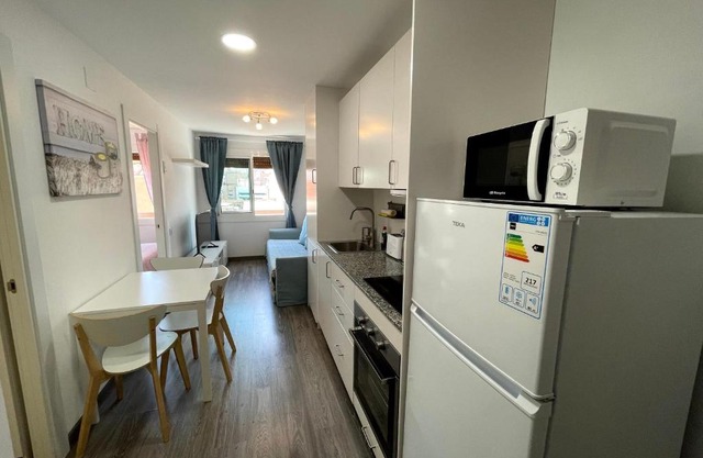 Sant Adria Beach apartment Wi-Fi Parking Free
