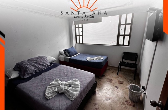 Santa Ana Luxury Rentals Belmira