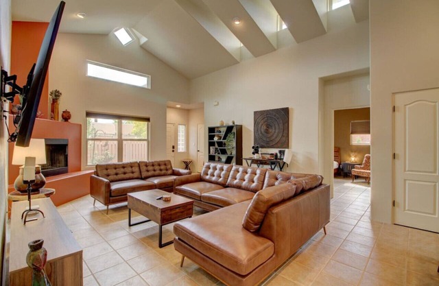 Santa Fe Home|Private Yard|Great for Groups