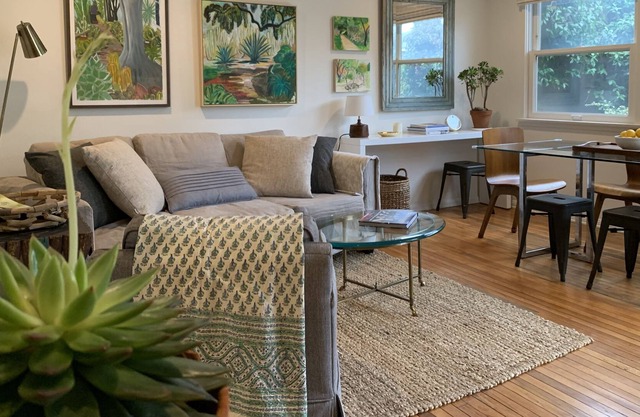 Santa Monica - Garden Setting - Relax & Enjoy!