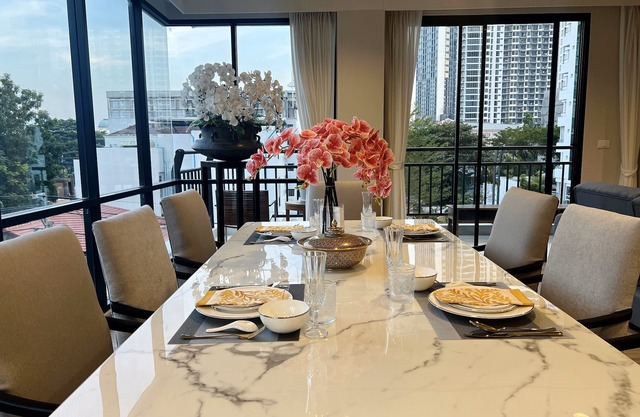 Sathorn 111