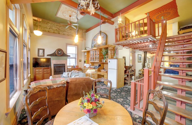 Saugatuck Retreat in Historic Downtown!