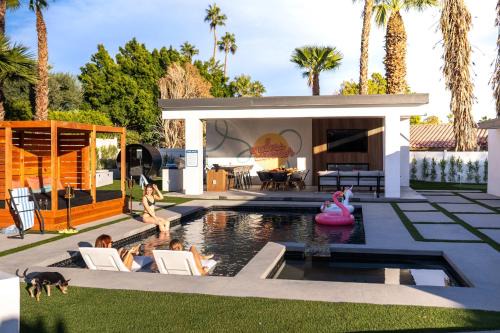 Sauna-BBQ-Golf-HeatedPool