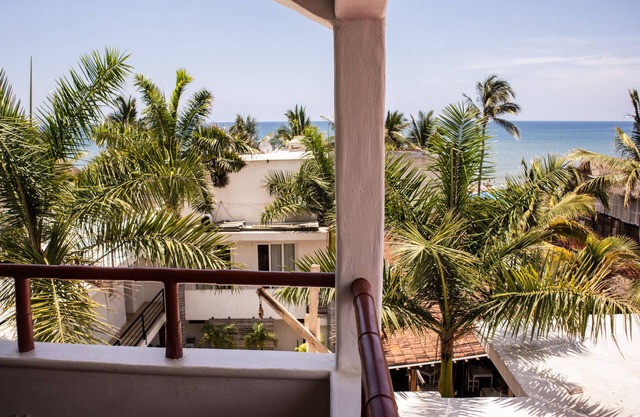 Sayulita Central Hotel
