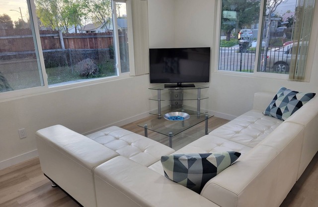 SB Fully remodeled home