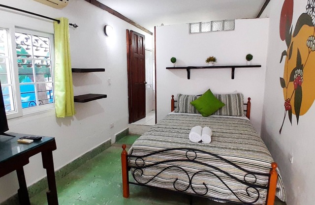 SCBI Room for 2!