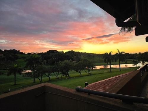 Scenic Getaway in San Lameer Estate - 2 PAX - Superior Villa