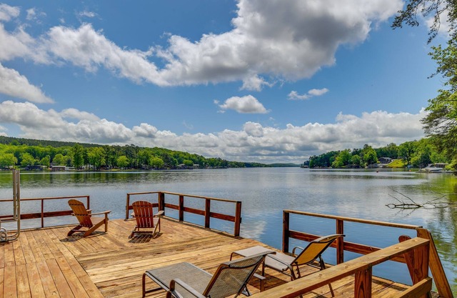 Scenic New London Home on Badin Lake