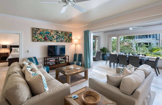 Schooner Bay 203 | Lusca