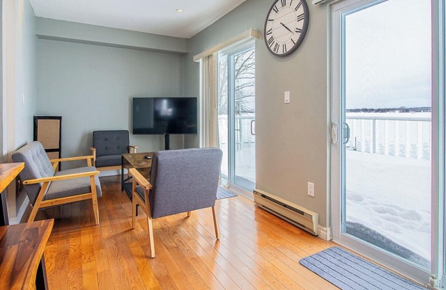 Scugog's Cozy Cottage