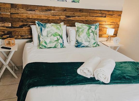 Sea Breeze Manor - Green Unit