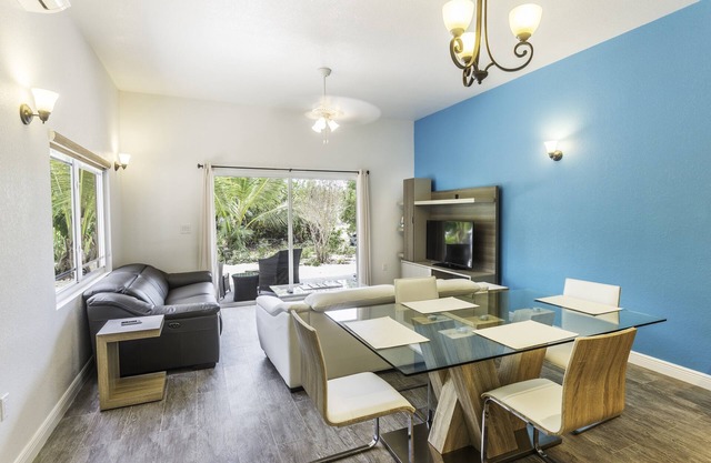 Sea La Vie - Beachside 1 Bedroom Unit #6