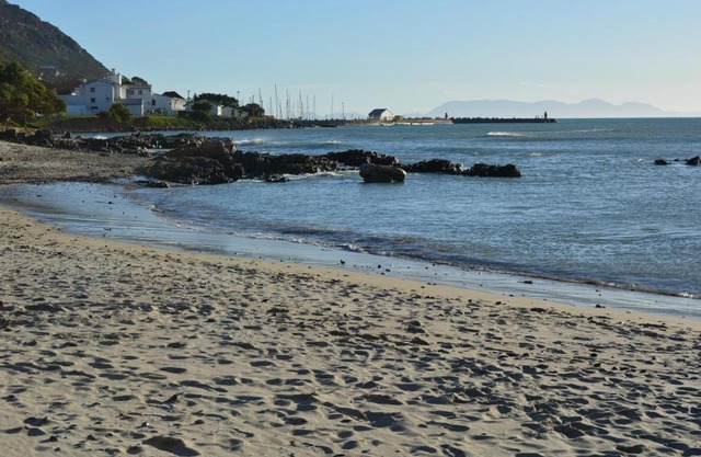Sea la vie Self Catering Studio Apartment