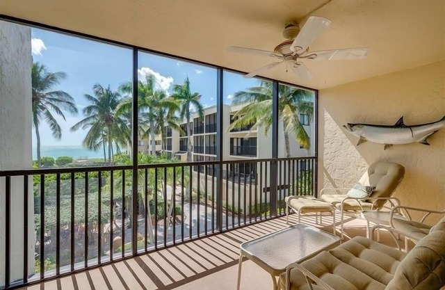Sea Oats 236 2 Bedroom Home by RedAwning