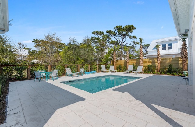 Seas The Moment- Pool- Bikes- Golf Cart- Dog Friendly