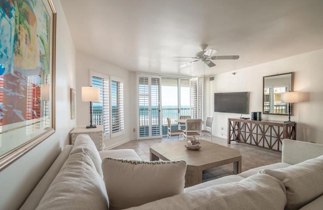 Seaside Escape 3-BR Stunning Ocean Views