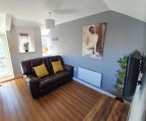 SeaView-PetsOK-Patio-1BR