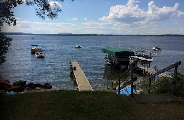 Sebago Cape with Mountain Views and Lake Access