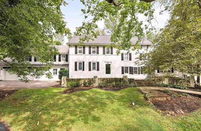 Secluded and peaceful 5 bedroom family friendly home with pool