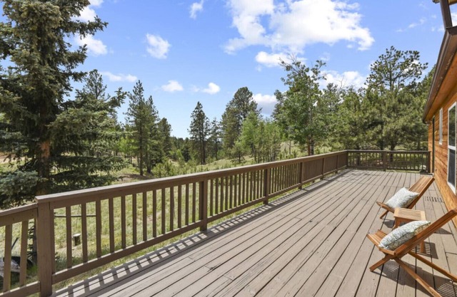 Secluded Cabin in the Woods Pet Friendly