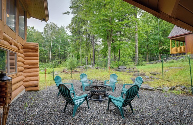 Secluded Greenville Cabin: Walk to Moosehead Lake!