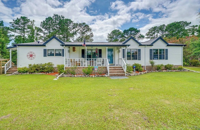 Secluded Hampstead Vacation Rental with Deck!