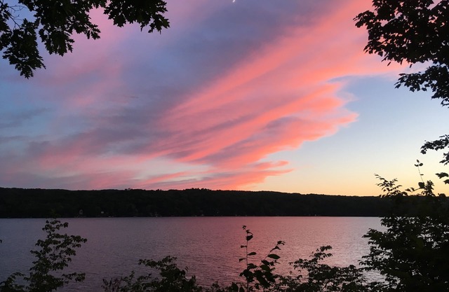 Secluded house on Skaneateles Lake with long lakefront