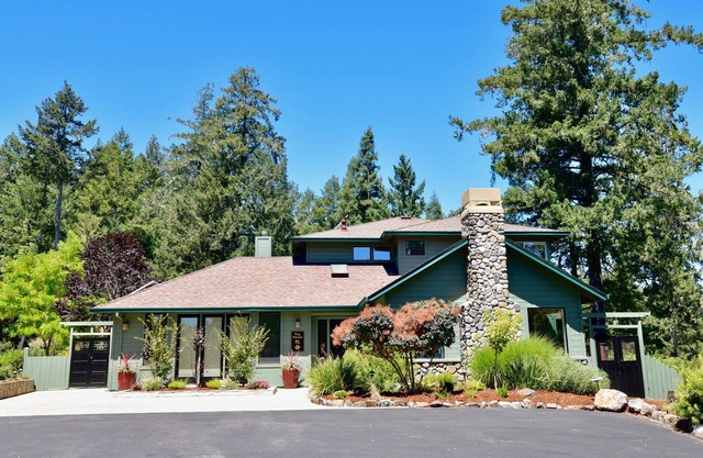 Secluded Luxury Wine Country Home in the hills of west Sonoma County. Sleeps 10.