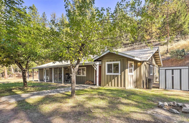Secluded Mountain Home near River - Dog-Friendly