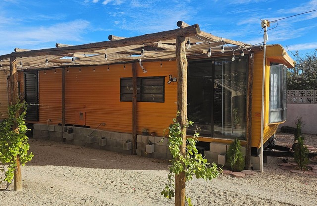 Secluded special area, close to the ocean, lots of birds, a very relaxing area
