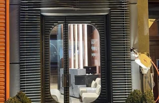 SECOND SUIT OTEL
